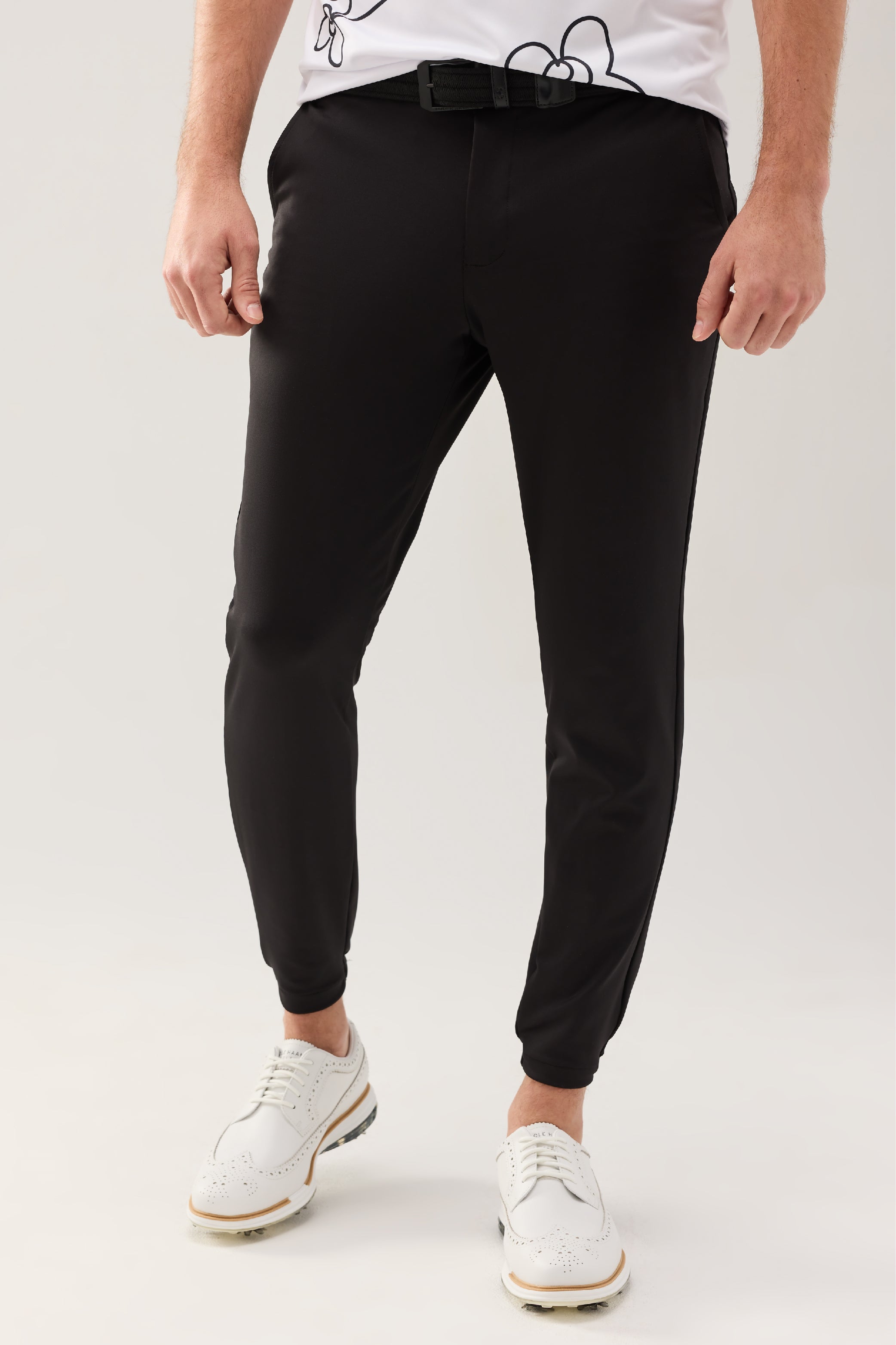 Lecolet STEM golf jogger in black.